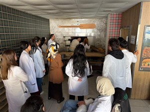 Güzelyurt MYO Öğrencileri Tescilli Lezzetin Üretim Aşamalarını Yerinde İnceledi